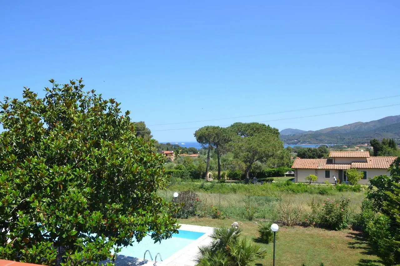Villalara con piscina e vista mare Portoferraio 0*,  Italia