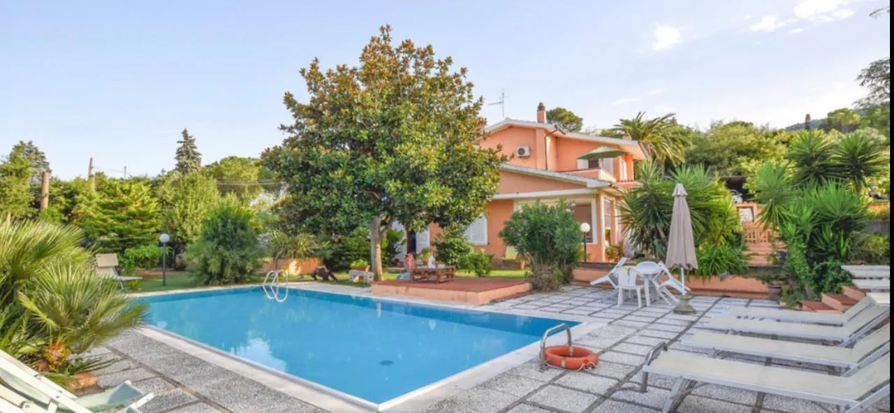 Villalara Piscina, Vista Mare Con Agevolazione Traghetti location